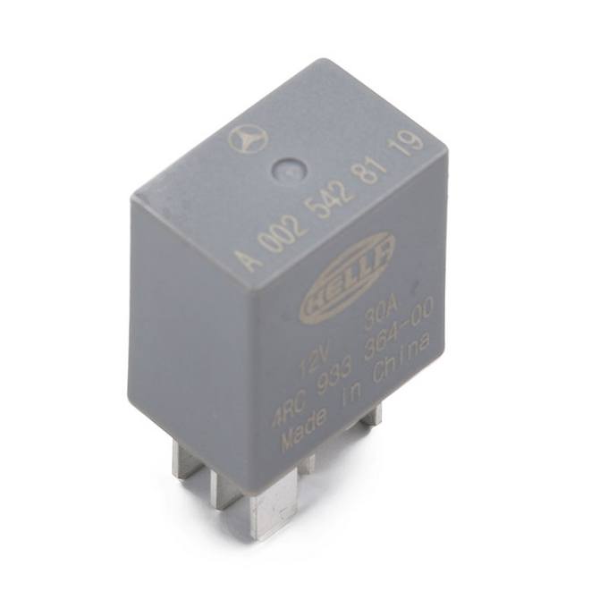 Mercedes Glow Plug Relay 0025428119